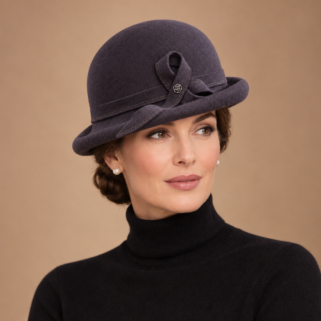 Hermès-style portrait, hat 2